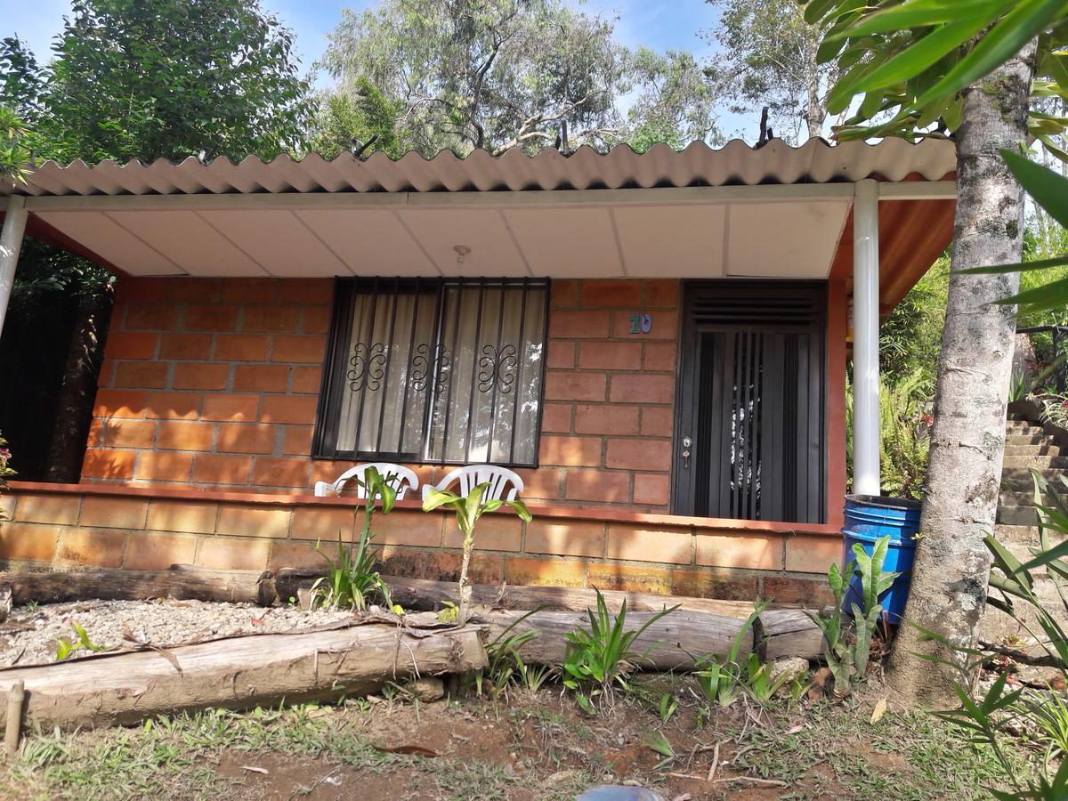 Villa Cabanas La Honda à Guatapé Extérieur photo