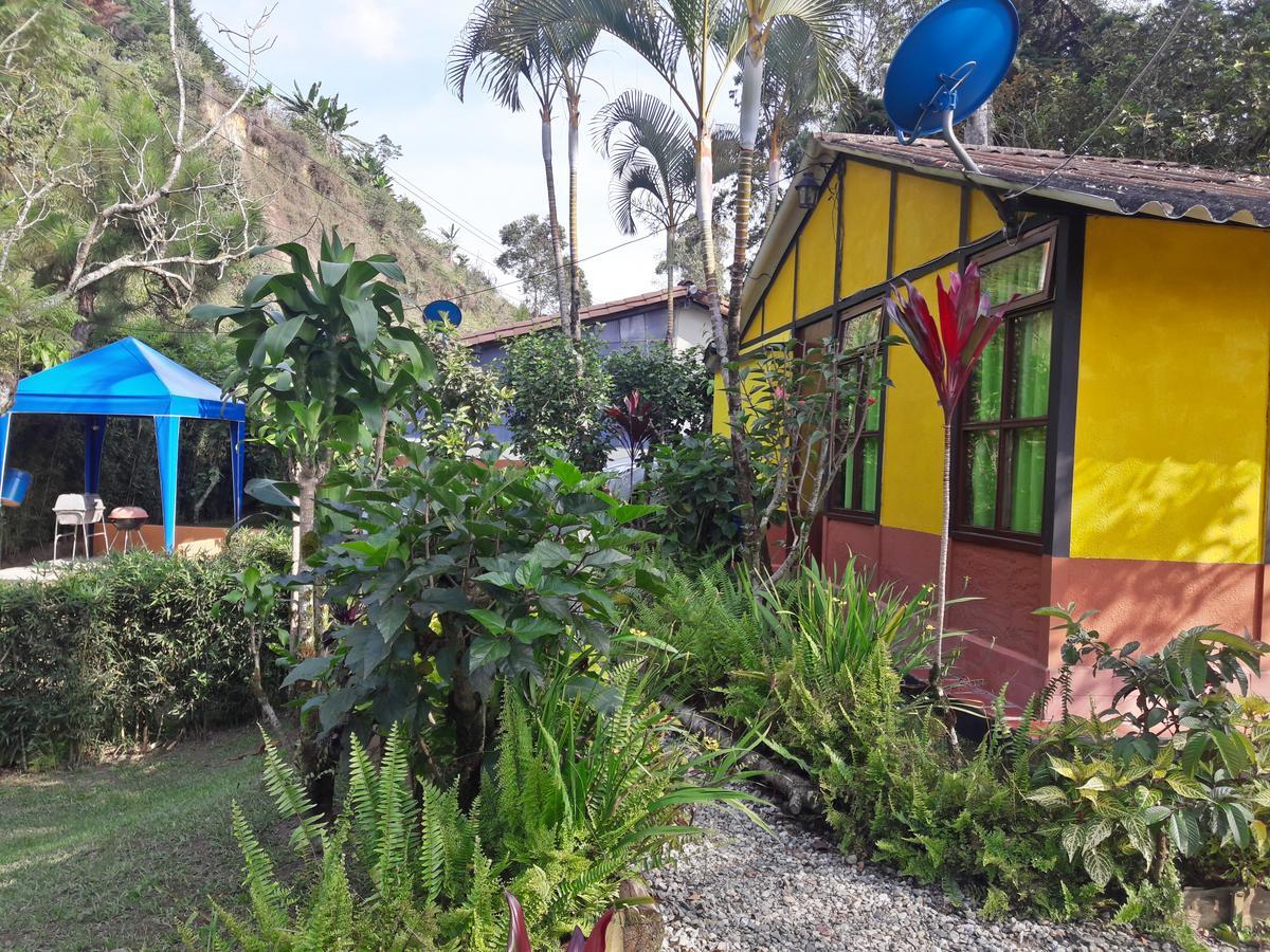 Villa Cabanas La Honda à Guatapé Extérieur photo